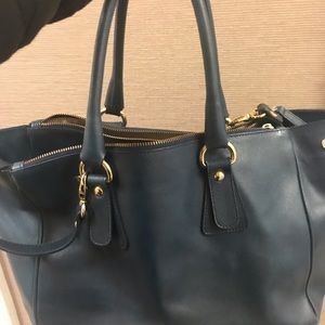 Gundit Italian leather cross body/tote bag